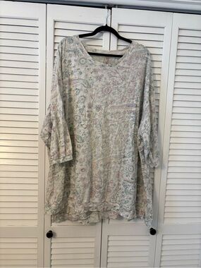 Magnolia Pearl oversized floral top in soft 100% cotton